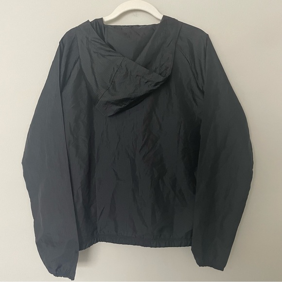 Nike jacket - Picture 3 of 3